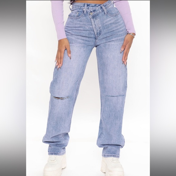 CROSSOVER BOYFRIEND JEANS - Picture 2 of 3